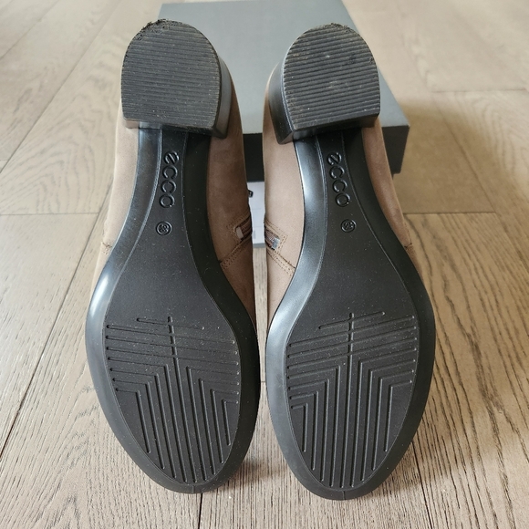 Size 7 -7.5 ECCO Shape M 35 Women's Tan Grey Zipper Ankle Boots Steampunk Witchy - Picture 5 of 9